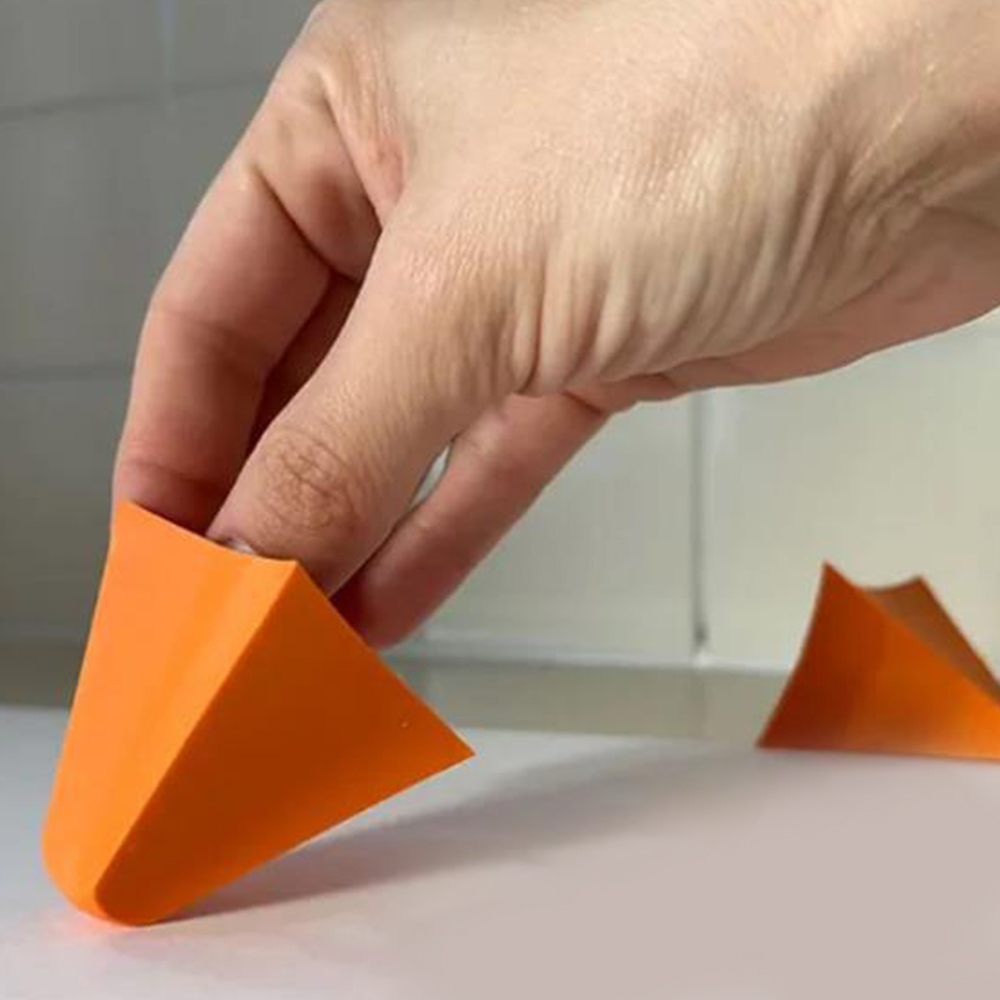 2PCS Silicone Caulking Tool Reusable Caulk Finishing Tool Caulk Smoothing Caulking Applicator for Tile Window Grout Edge Removal