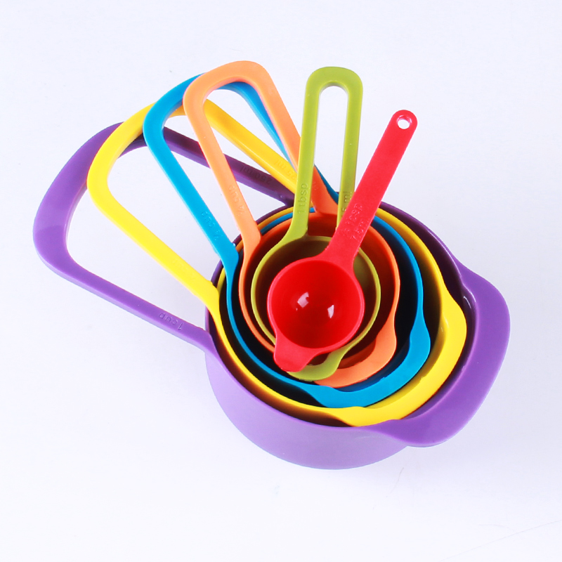 Messbecher & Löffel Set 10-teilig Aus Kunststoff – Regenbogenfarben, Stapelbar, Mit Klaren Maßen (Tassen & Löffel)