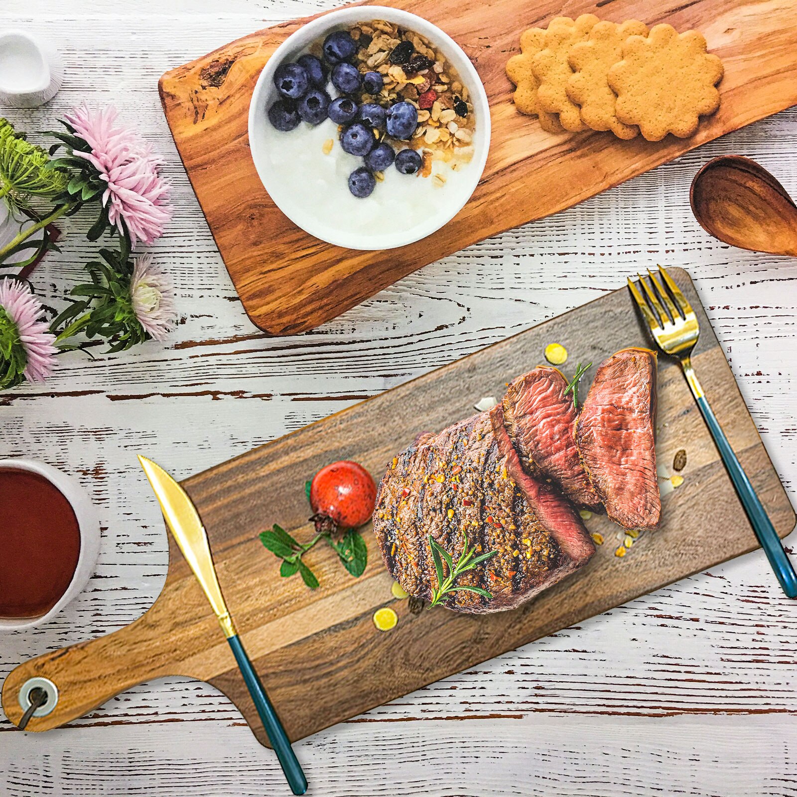 Steak Wood Serving Board Charcuterie Acacia Wood Cutting Board Steak Plate with Handle for BBQ and Grill Wooden Serving Tray