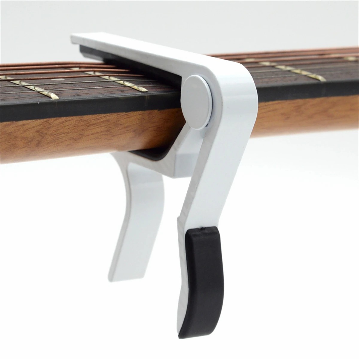 Accesorios de guitarra Capo de aleación de aluminio de , llave de abrazadera de cambio rápido, piezas de guitarra de ajuste de tono clásico acústico: Blanco