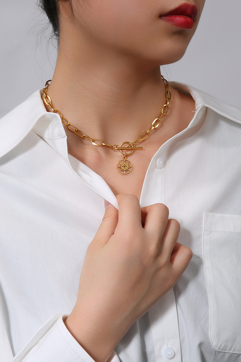 Collana bussola collana in acciaio inossidabile per donna collana con ciondolo bussola in metallo attiva/disattiva gioielli moda girocollo