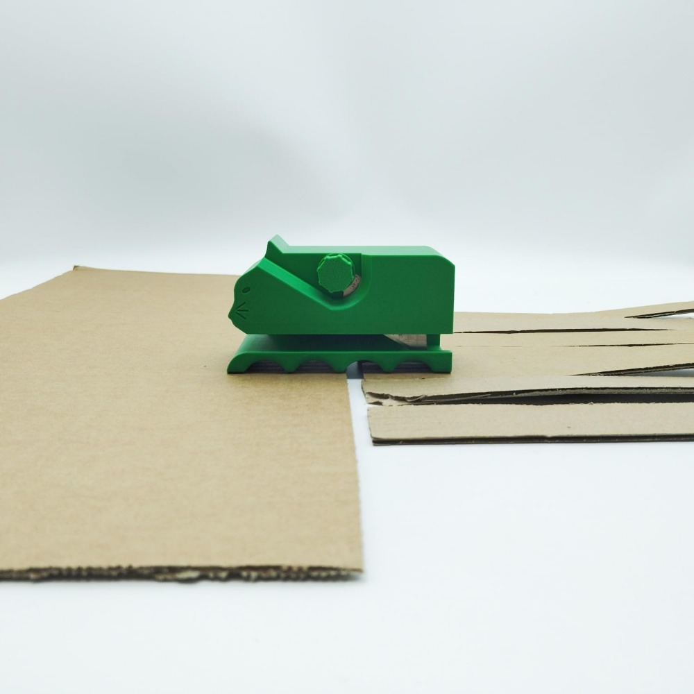 Cardboard Cutter for Cat Scratching Board 3D Printed Card Board Cutter Box Cardboard Tool Handheld Cardboard Scratcher