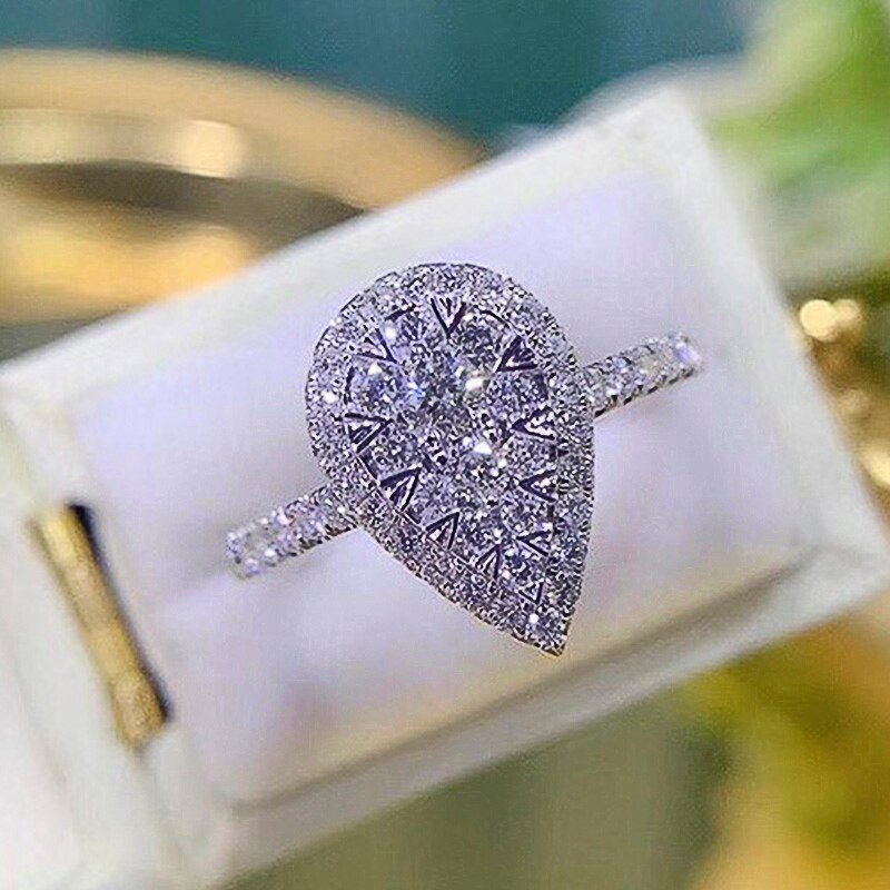 Huitan Weibliche Ring Träne Geformt mit Zirkonia Bling Bling Braut Hochzeit Zeremonie Party Ringe Engagement Schmuck: 10