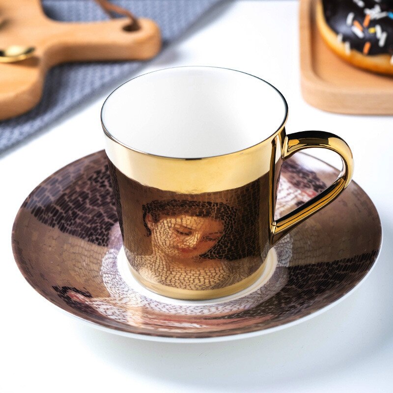 Speilrefleksjon kaffekopp sett engelsk ettermiddagste kopp sett keramiske kopper og underkopper skje måke krus