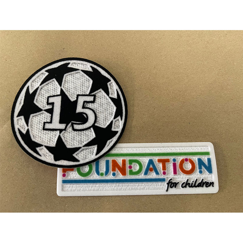 Naszywki Odporne na zużycie piłki sportowe Naprasowanka robić naszywki na koszulkę piłkarską Najwyższa jakość: Antyczne cynku