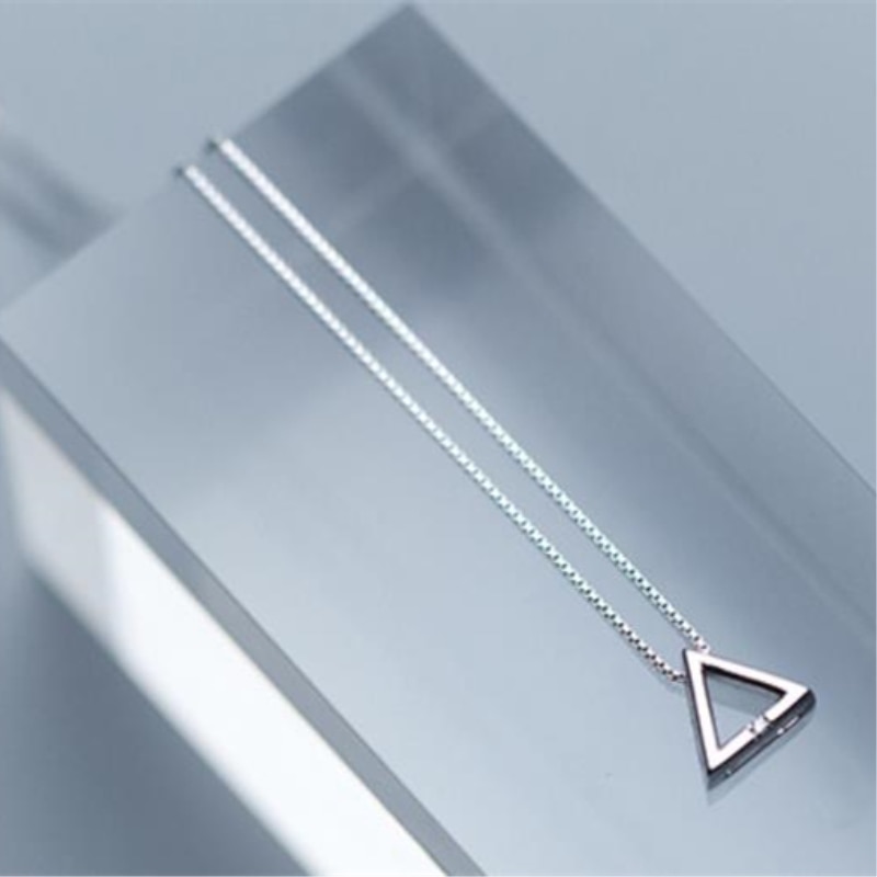 Triangolo Geometria affrescare Breve Clavicola Catena in Argento sterlina 925 di Temperamento di Modo di Personalità Collana Femminile SNE106