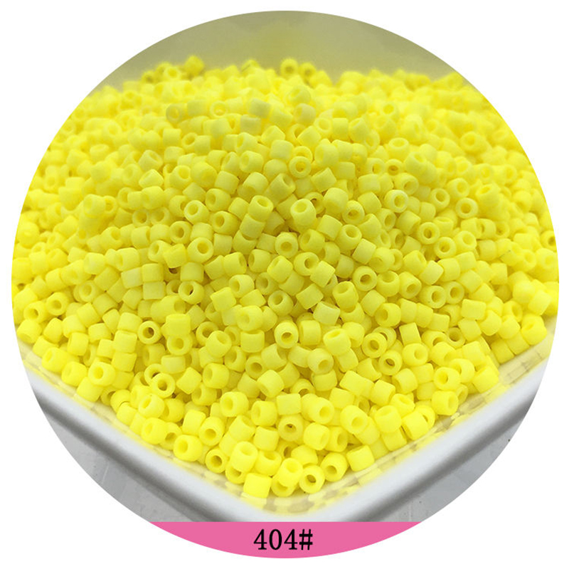 365 pièces 2mm japon couleur mate perles de verre 10/0 givré perles d'espacement en vrac pour la fabrication de bijoux breloques à assembler soi-même accessoires de couture: Clair