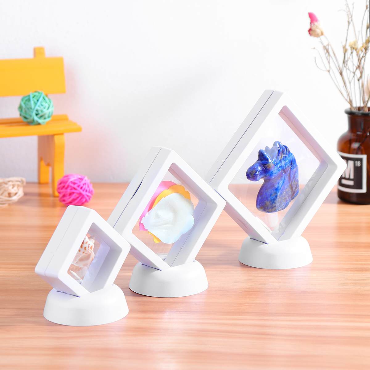 Suspended Floating Display Case 3D Floating Picture Frame Shadow Box Jewelry Display Stand Ring Membrane Stand Pendant Holder