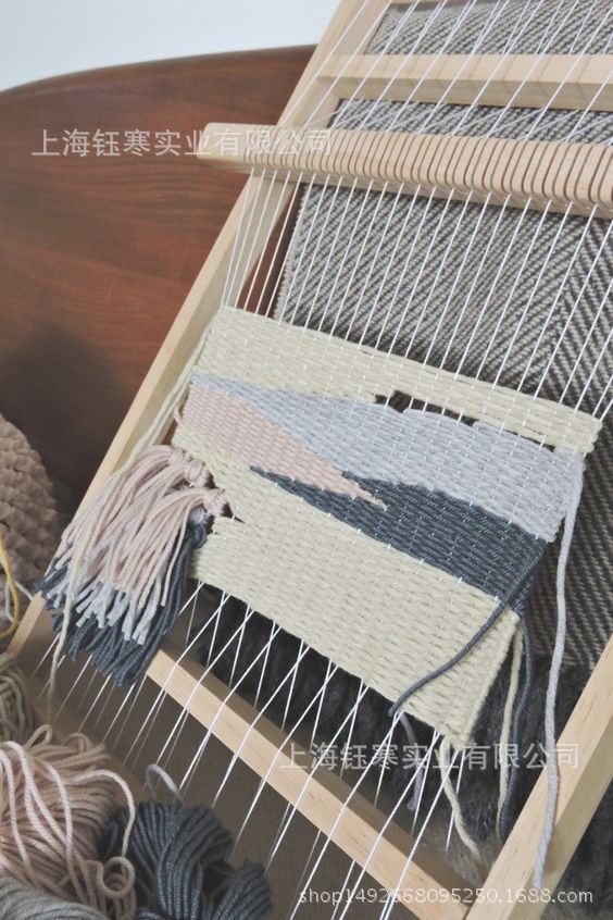 Factory price wood tapestry weaving machine Hand-made looms DIY square frame knitting machine with Smooth surface Beechwooden