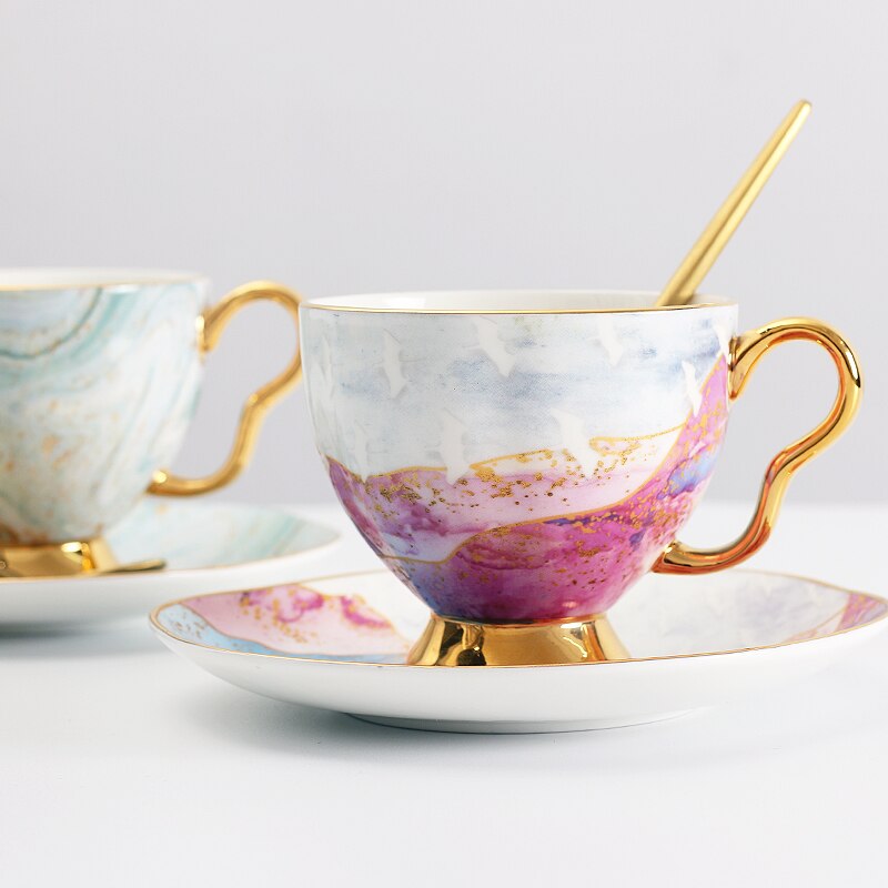 Mugs Coffee Cups Porcelain Coffe Cup Bone China Coffeeware Tea Cups And Saucer Sets Birthday Wedding Decoration: Style A