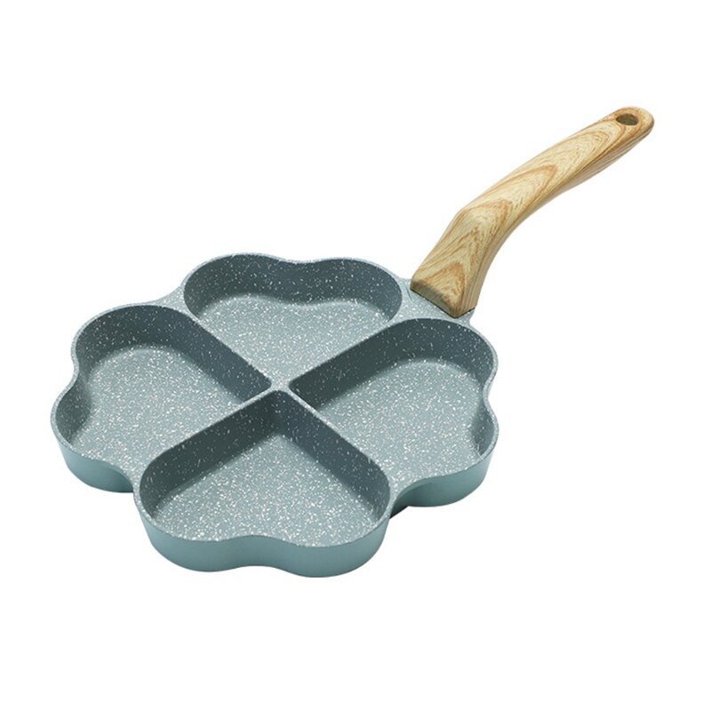 Thickened Omelet Pan DIY 4 Hole Heart-Shaped Kitchen Tool Cooking Durable Nonstick Eggs Frying Pan Crepe Pan: 17.5X17.5X2.7cm