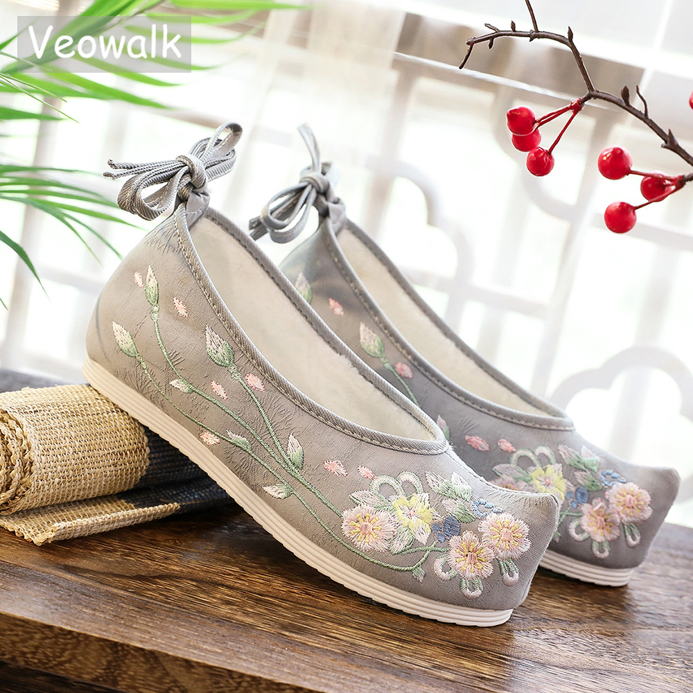 Veowalk Vintage Geborduurde Winter Schoenen Met Bont Voor Vrouwen, Dames Ademend Chinese Katoen Spitse Neus Schoenen Wit