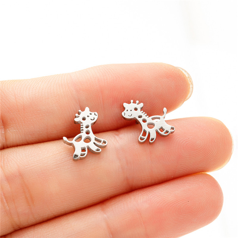 Pendientes pequeños de jirafa de acero inoxidable, bonitos tachuelas de animales con globos para mujeres y niñas, joyería de , para Piercing en la oreja de cumpleaños para hombres