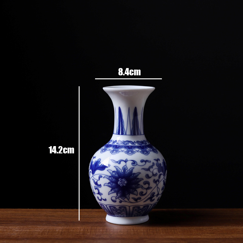 Chinese Style Blue and White Porcelain Vase Mini Vase Small Ornaments Ceramic Crafts Complex Home Decoration Dried Flower Vase: E