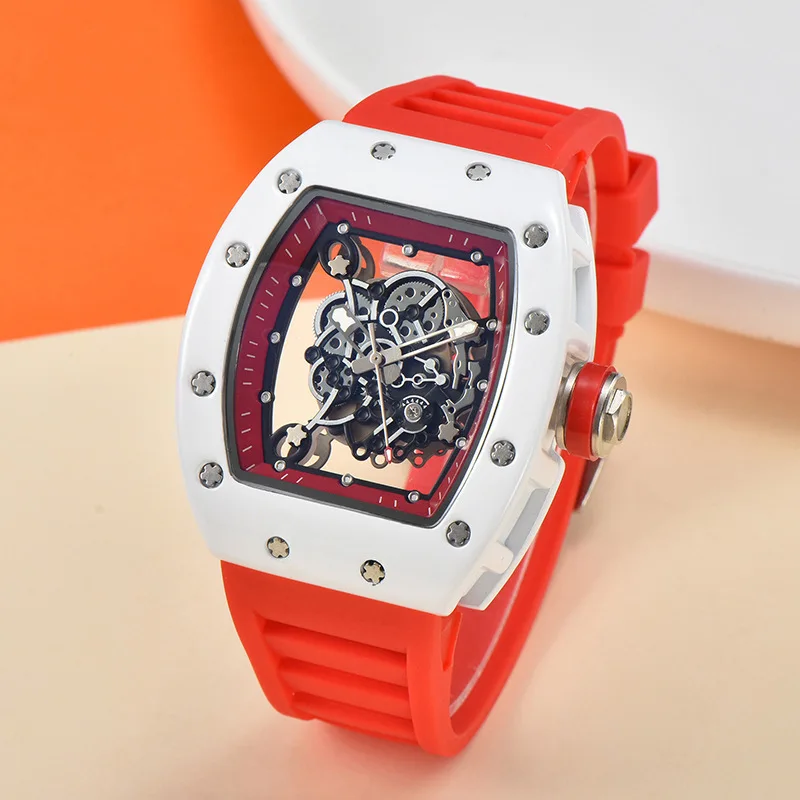 Luxe quartz herenpolshorloge 2025, modetrend, automatisch waterdicht herenhorloge, lichtgevende transparante horloges: Zilver