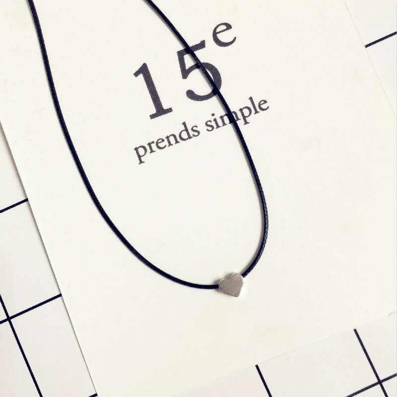 Small Heart Pendant Leather Rope Chain Necklace for Women Choker Jewelry Clavicle Chain Short Necklaces Simple