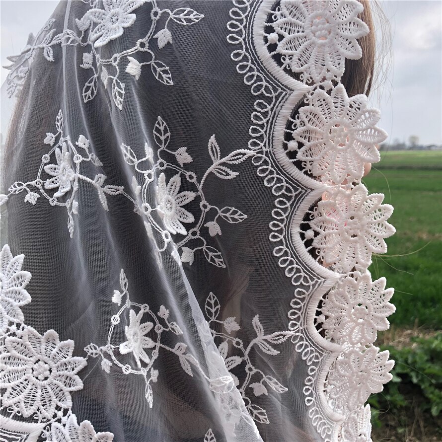 Mantilla di velo cattolico in pizzo bianco da donna per sciarpa copricapo da chiesa scialle in voilà di massa di fiori 3D fazzoletto Dentelle infinito