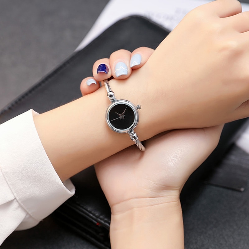 Unique Women Bracelet Watch Little Smooth Dial Top Luxury Silver Slim Strap Korean Retro Art Female Clock Quartz Watch Hour