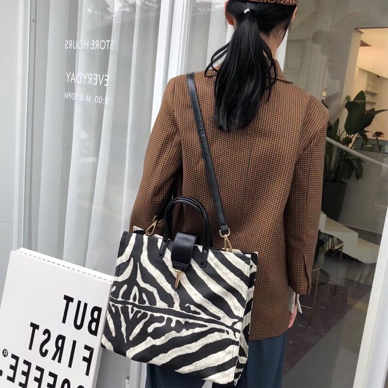Bolsa feminina estampada de zebra, bolsa grande de mão de couro de alta qualidade, casual, bolsa de ombro feminina, grande capacidade