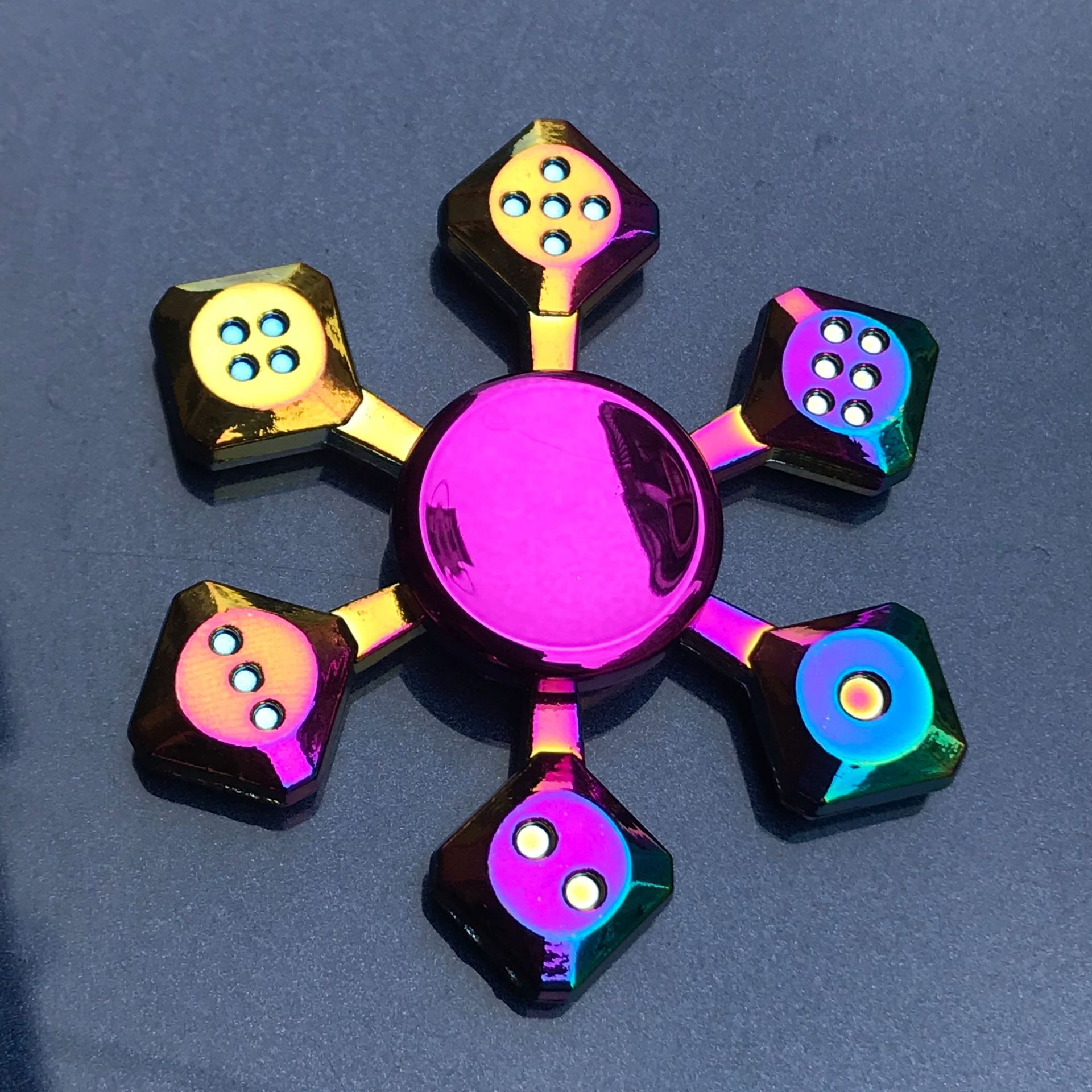 Ręcznie Spinner biuro człowiek okrągły Gyro uśmierzenie lęku stres EDC Focus spinner ręczny zabawki dla dzieci Spinners: 31