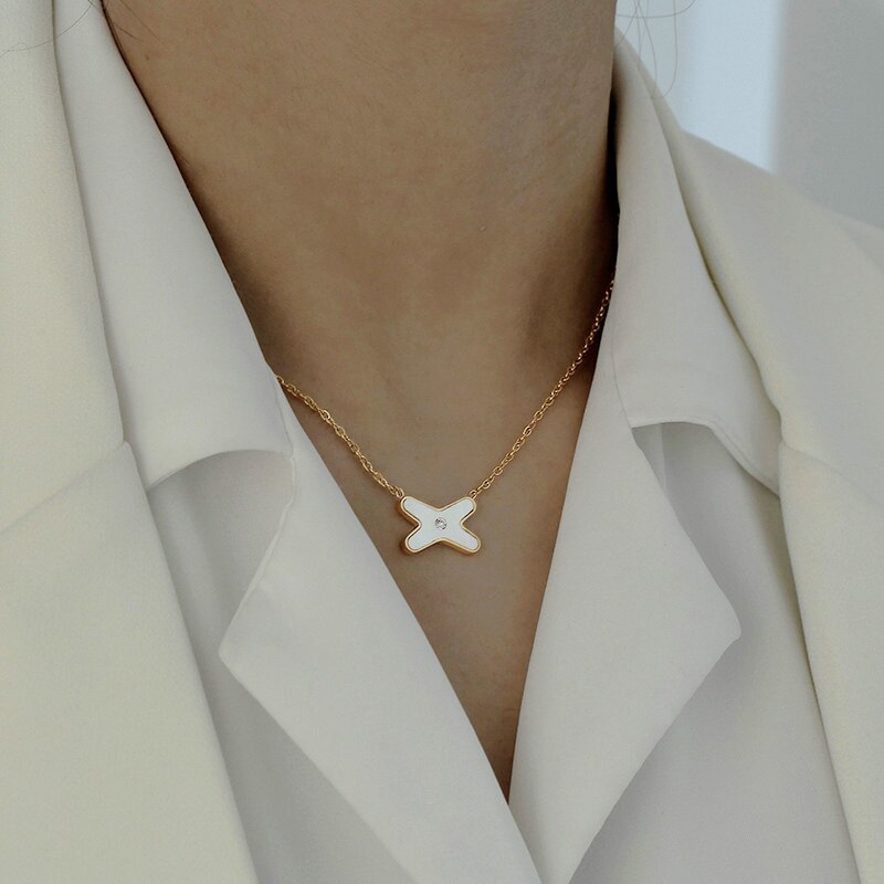 Zirkoon Natuurlijke Shell X Kruis Klavertje Vier Hanger Ketting Titanium Stalen Sieraden Vrouwen