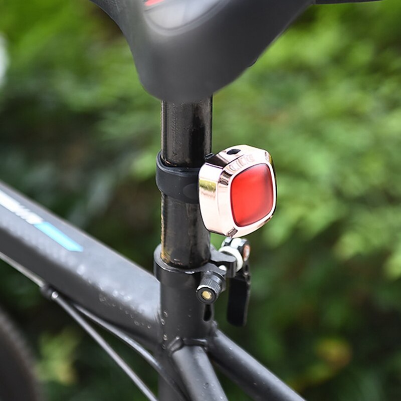 Cykel baglygte led cykel smart bremse induktionslys cykling advarselslampe usb genopladelig til mtb landevejscykel: -en