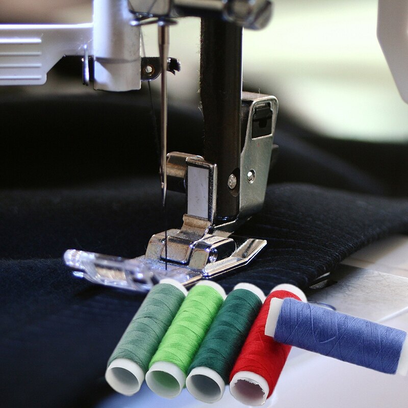 LYTIVAGEN 2 Stks Naaimachine Draad Polyester Draadset 3499 Yards (3200m) Elk Borduurwerk Machine Draad voor Naaien, Breien, Hand Breien, Borduren ( Goud en Zilver
