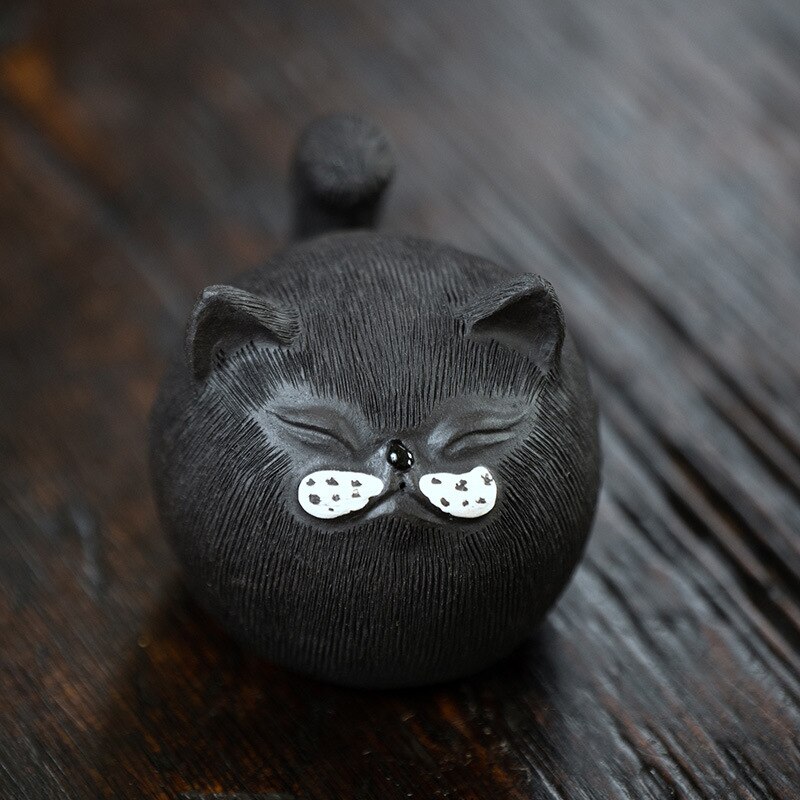 Yixing purple sand tea pet cat sculpture personality clay painting lucky cat ornaments tea playing tiger