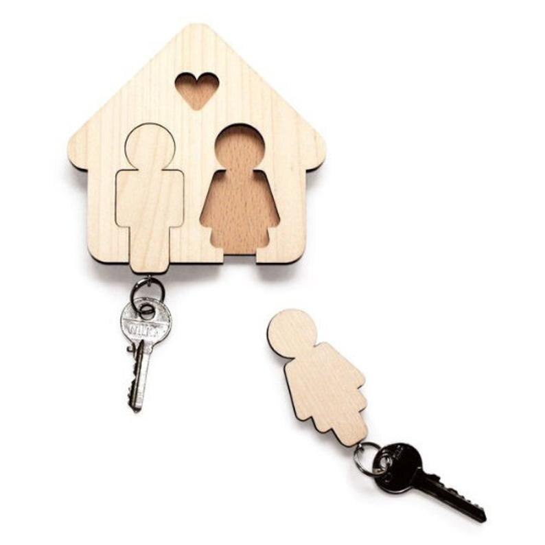 LM Solid Wooden Key Holder DIY Wall Hanging Wood House Shape Wall Hanging Car Keys Wall Decoration Valentine's Day
