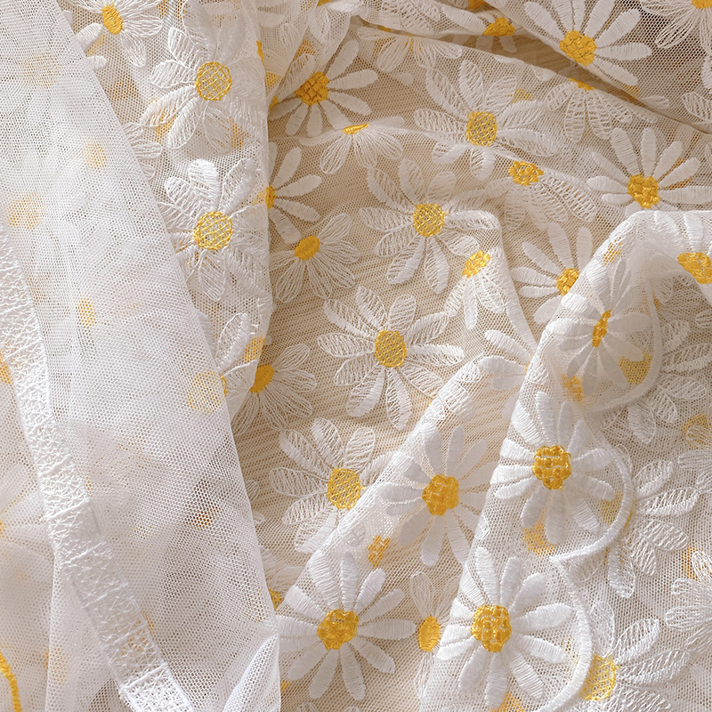Kleine Gänseblümchen Spitze Stickerei Gittergewebe Stoff Für Kleid Felsen Kleidung Bildschirm Diy Zubehör 114cm breite