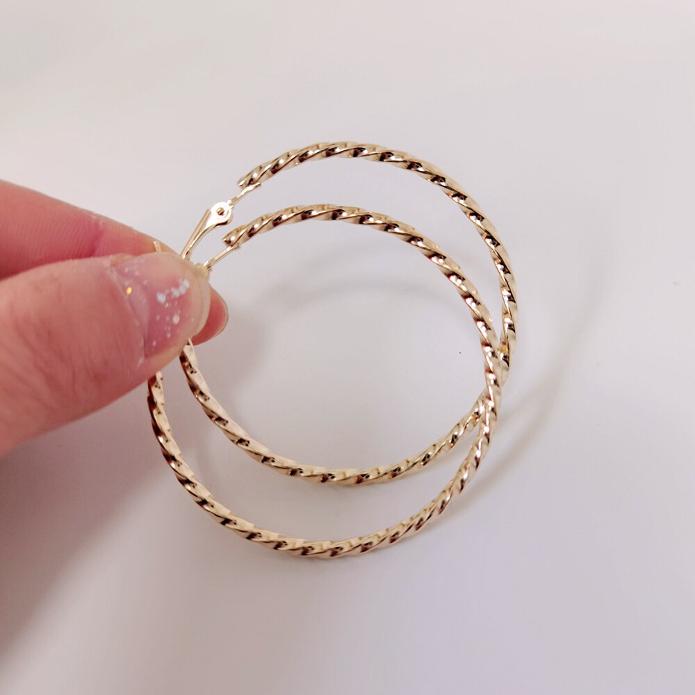 BLIJERY Glanzende Twisted Grote Hoepel Oorbellen voor Vrouwen Sieraden Basketbal Brincos Temperament Ronde Cirkel Oorbellen Boucles d'oreill: Antique Copper Plated