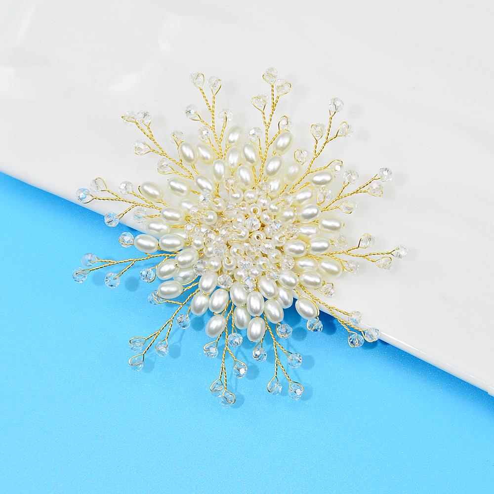 CINDY XIANG Handmade Pearl And Crystal Beads Flower Brooches For Women Large Wedding Weaving Jewelry