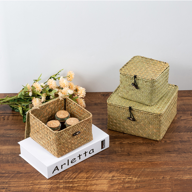 Rattan Storage Box with Lid Seagrass Woven Storage Basket Handmade Basket Cosmetic Wicker Container for Desktop Office Decor