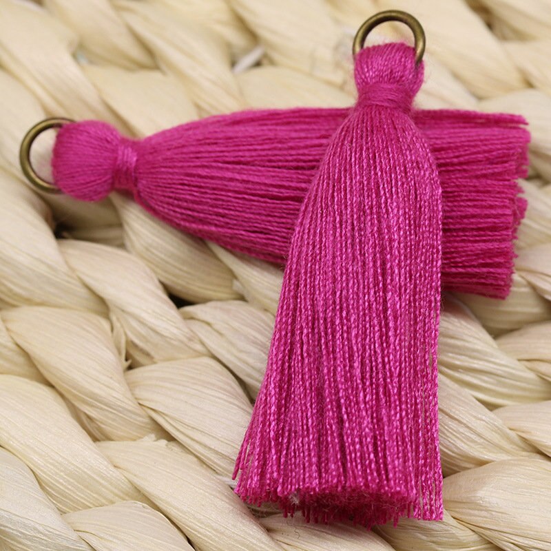 20 stuks 4.5cm koperen ringen mini kwastjes hangers sieraden gordijn kleding decoratieve accessoires sleutel tas hanger knutsel kwastjes diy: Dieproze rood