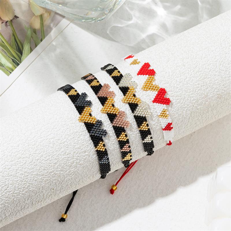 BLUESTAR New Fashion Miyuki Beaded Multiple Heart Cuff bracciale e braccialetti per le donne Lady Jewelry Charm bracciale regalo di san valentino