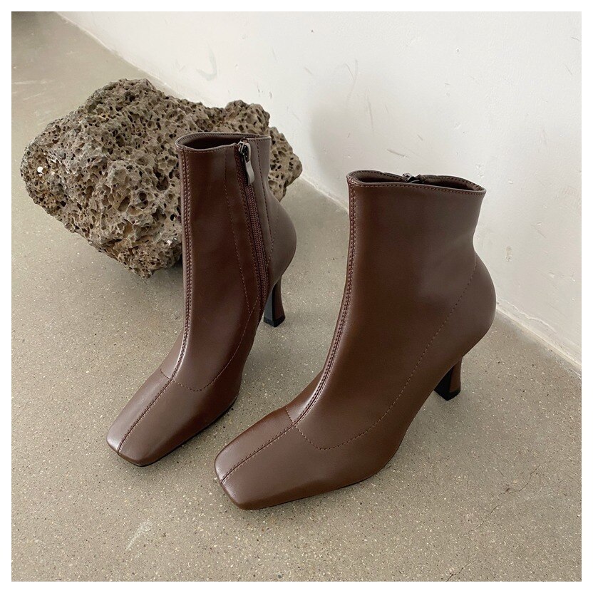 Ankelstøvler til kvinder firkantede sko vinter korte støvler lynlås tynde hæle behagelige dame støvler zapatillas mujer: Brun / 8.5