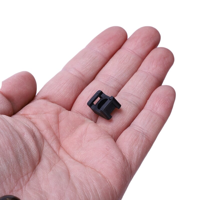 4.5mm breda dragkabel 5.2mm monteringsskruv sadelbottenhållare 90 st