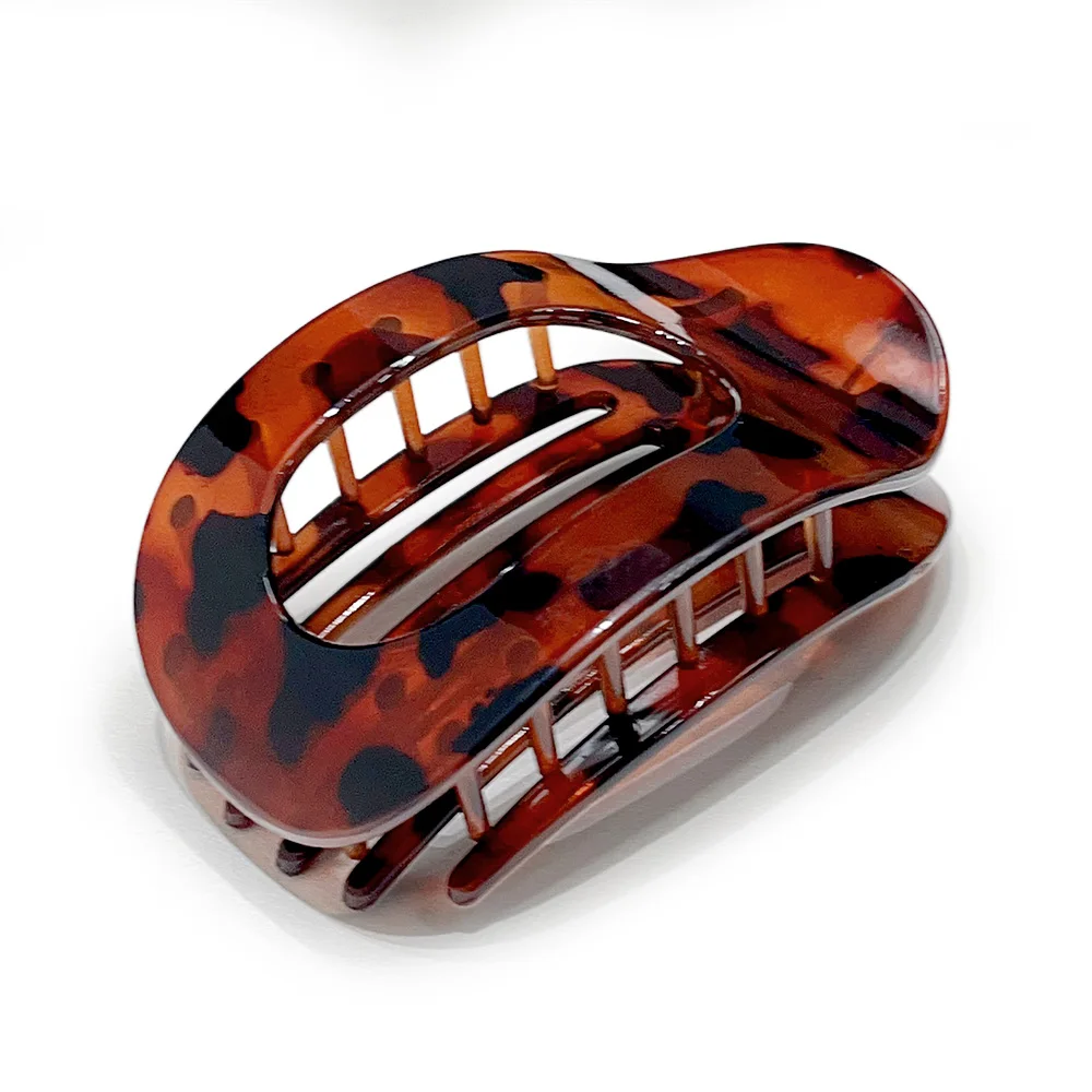 Fashion Oval Hair Claw Clip for Women New Design Leopard Matte Curved Flat Styling Barrettes Acrylic Lying Down Hair Accessories: Prateado
