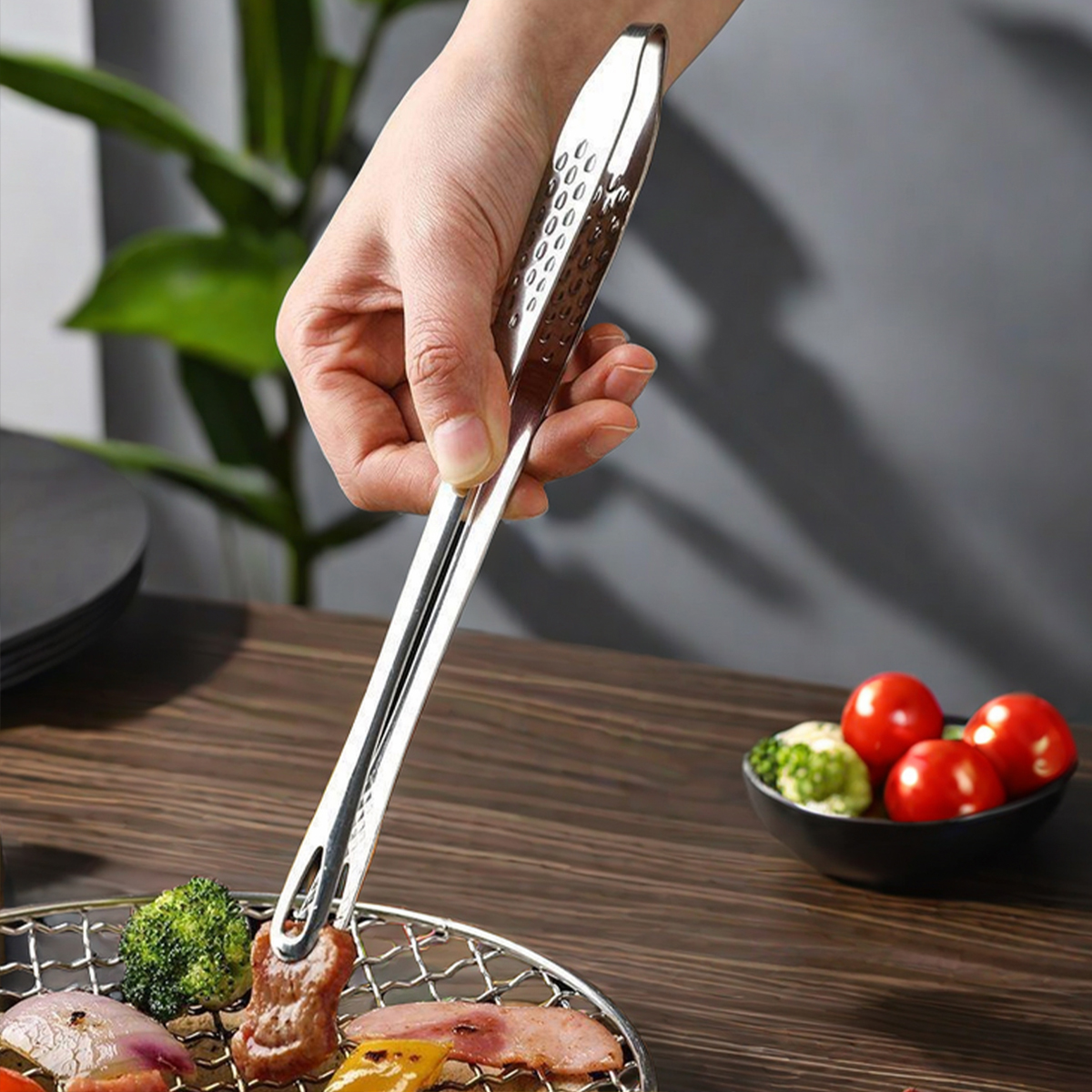 WORTHBUY 304 Stainless Steel Food Tongs Long Handle Non-Slip Barbecue Tongs Steak Tongs Kitchen Gadgets Accessories Cooking Tool