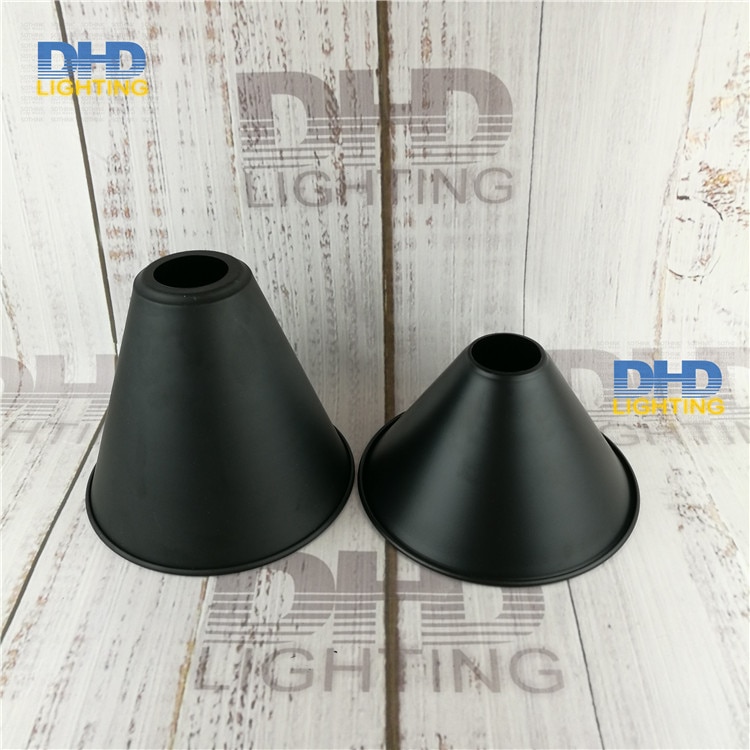 2 stilarter sort finish jern lampeskærm - sælger vintage diy belysning skærm industriel retro lys skærm