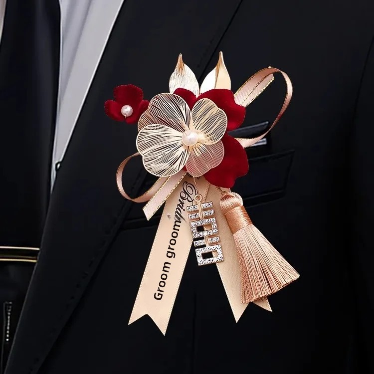 Bröllopsbukett emblem marskalkar och brudtärnor komplett set familj föräldrar gäster kavajslag blommor par exklusiv känsla