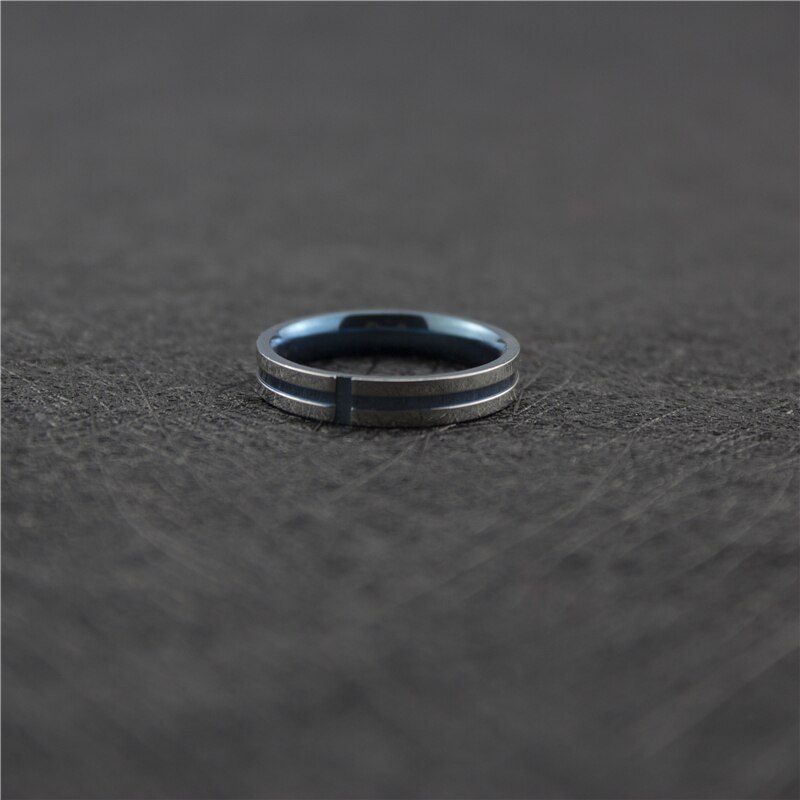 Trendy smykker luksusdesign blå farve rustfrit stål vielsesring til kvinder piger simple 4mm krydsparringe
