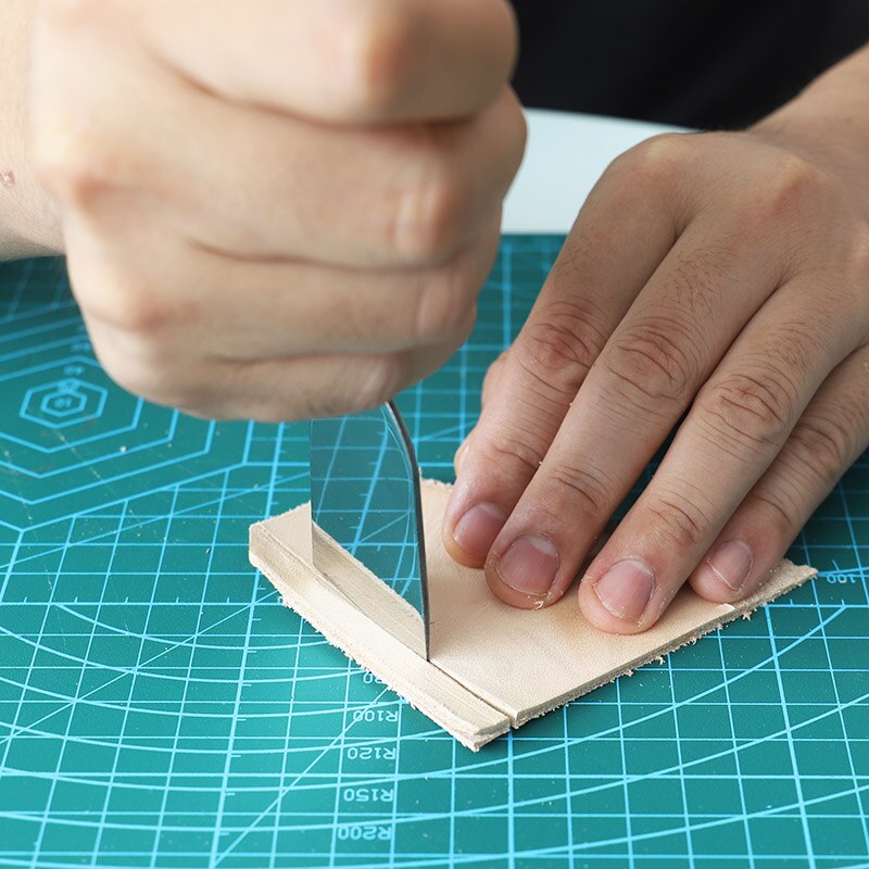 26PS ofessional Leather Craft Tools Kit Hand Sewing Stitching Punch Carving Work Saddle Leathercraft Accessories sewing tool set