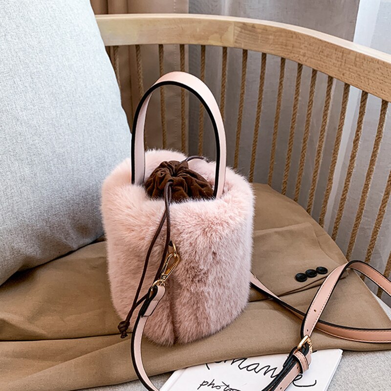 Bucket Bag Handbag Faux Fur Winter Bags Women Shoulder Crossbody Bag Ladies Plush Hand Bags Designers Bolsa Feminina Sac