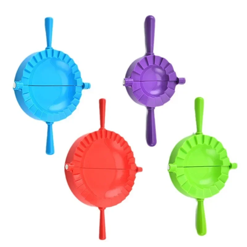 Nuttige dingen voor keukenartikelen Huishoudelijk gebruik Keukens Accessoires Clip Plastic huid Dumplings Mold Set Dumpling Maker Bakvormen