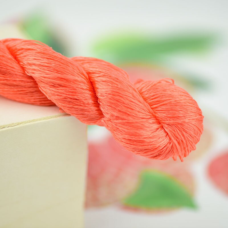 1pcs 400m 100% silk thread silk embroidery thread hand embroidery embroider cross stitch red series 13 gradient colors: 4