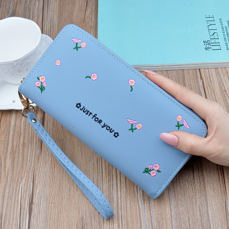 Femmes long portefeuille en cuir synthétique polyuréthane femme broderie fleur portefeuille filles kawaii pochette téléphone sac crédit porte-carte pour le nouvel an