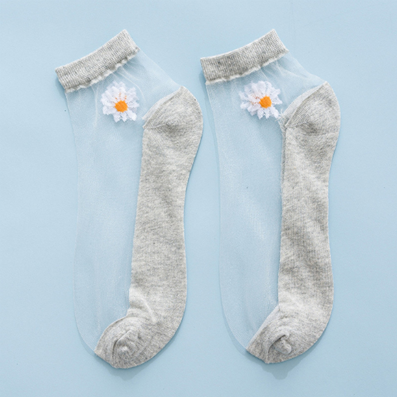 Women Summer Ultrathin Ankle Socks Transparent Daisy Embroidery Lace Silk Elastic Socks Cute Girls Short Socks: Grey