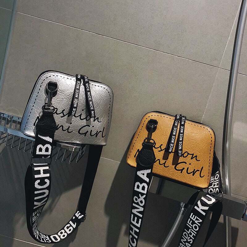 Sac à bandoulière en cuir pu pour femmes, sac à large sangle à épaule en forme de coquille, sacoches tendance tendance avec impression de lettres