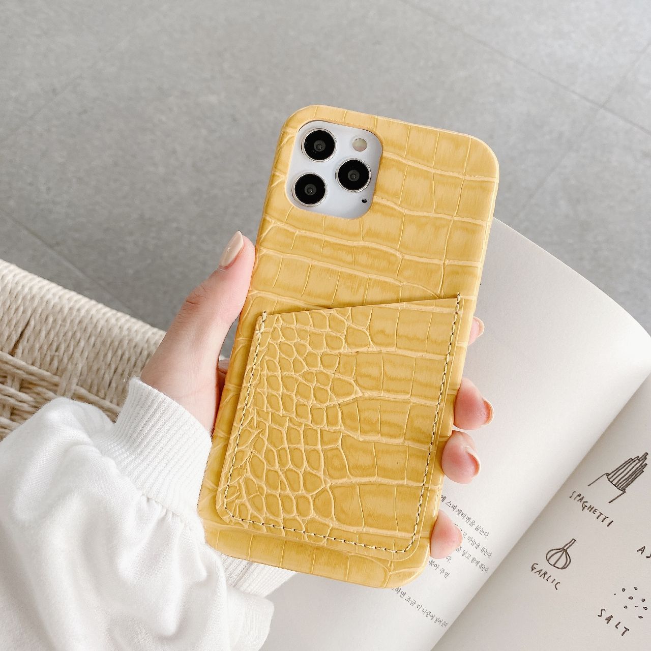 Custodia per telefono in pelle PU con motivo a coccodrillo Vintage retrò per iPhone 12 Mini Pro XS MAX XR X 7 8 Plus SE Cover per telefono: yellow